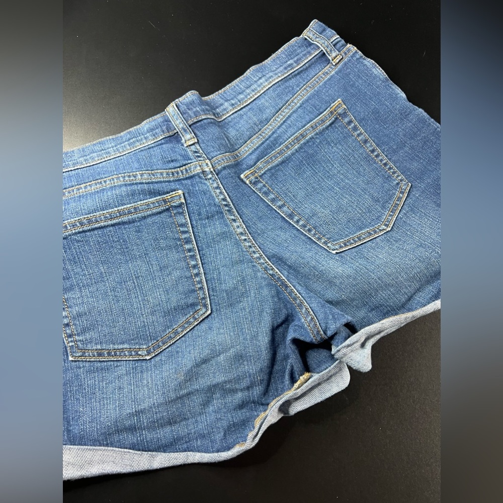 Banana Republic MidBlueDenim Jean Shorts Womens Size 29 (8) EUC - Picture 6 of 7